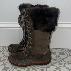 Merrell Falcon Waterproof Fur Lined Winter Boots 5